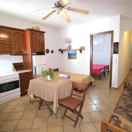 Apartment Takis - Kontogialos,