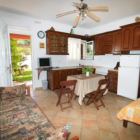 Apartment Takis - Kontogialos,