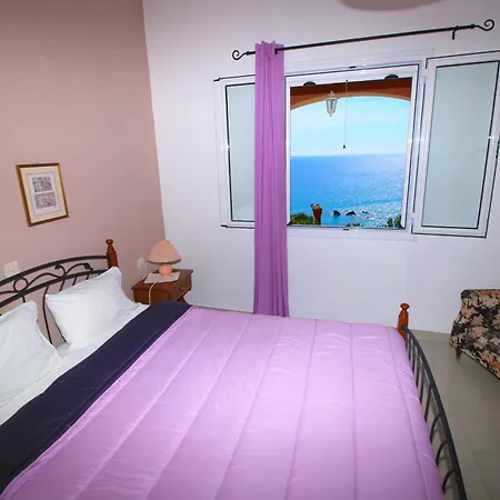 Takis - Kontogialos, Apartment