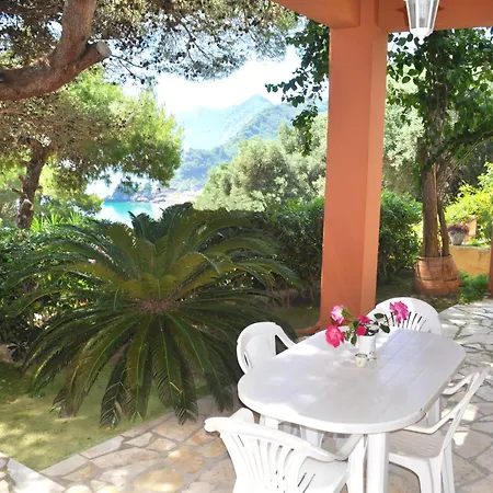 Takis - Kontogialos, Apartment