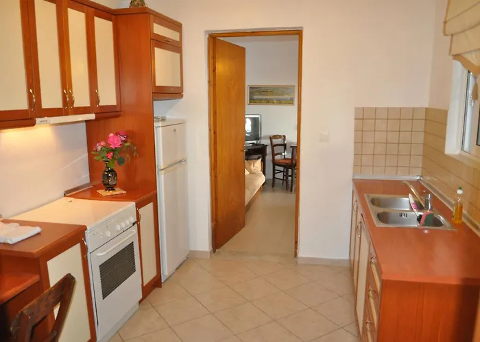 Takis - Kontogialos,